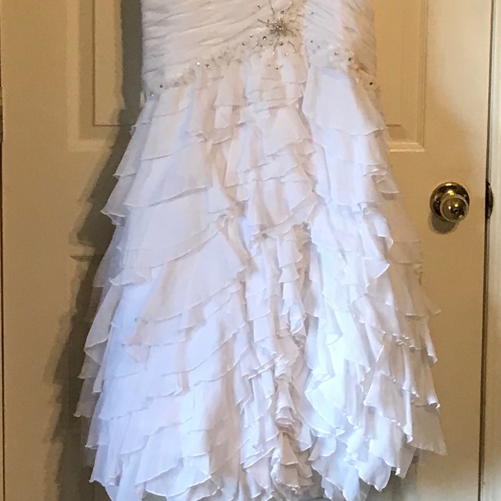 Alyce Designs White Chiffon Evening Gown size 8 - Picture 5 of 16